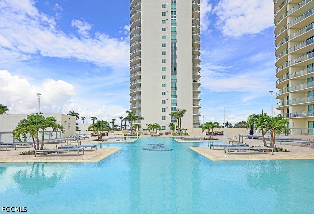 3000 Oasis Grand Boulevard 505