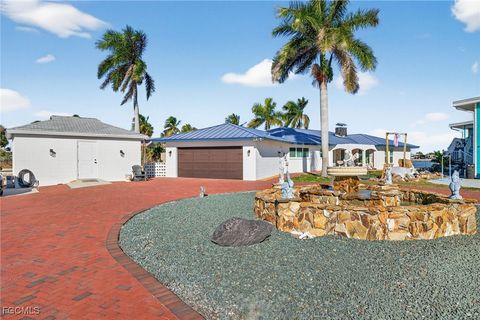 Tiny photo for 867 Oak Street, Fort Myers Beach, FL 33931 (MLS # 2026004899)