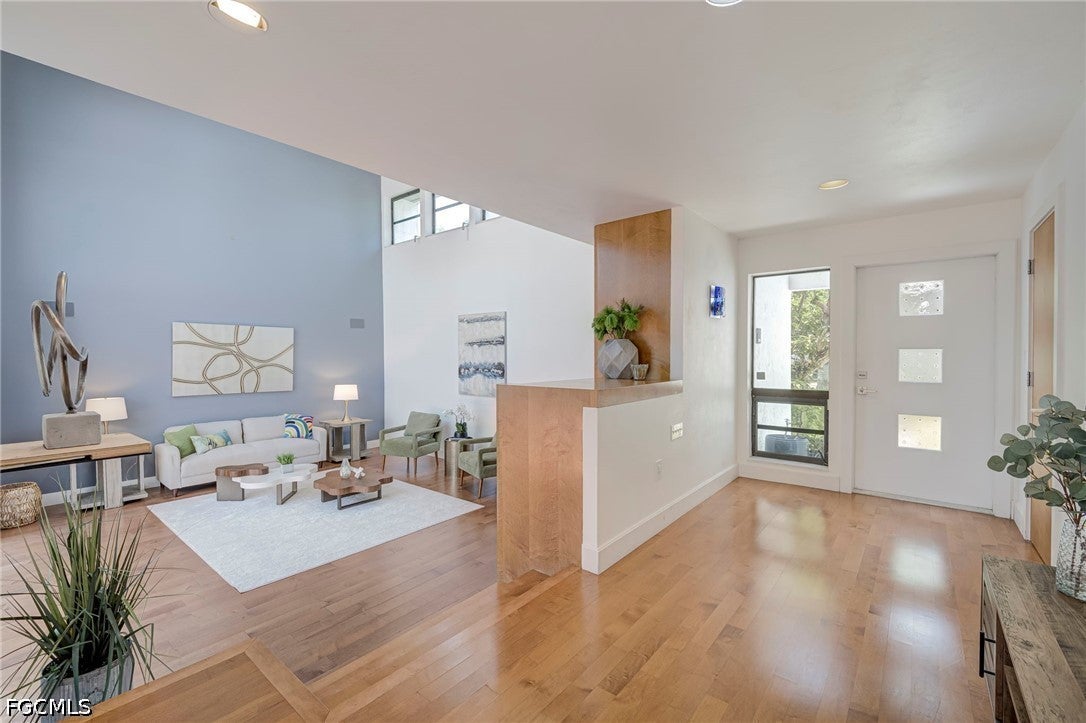 1215 Caloosa Drive