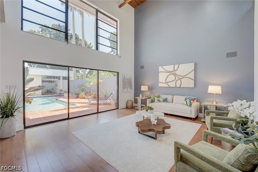 1215 Caloosa Drive
