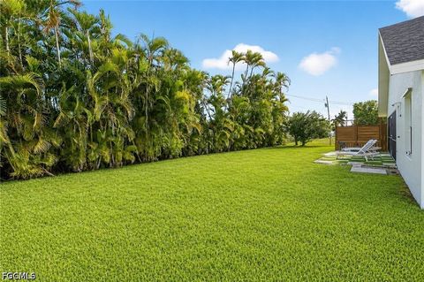 Tiny photo for 625 SW 36th Street, Cape Coral, FL 33914 (MLS # 2026020152)