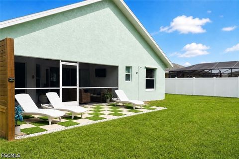 Tiny photo for 625 SW 36th Street, Cape Coral, FL 33914 (MLS # 2026020152)