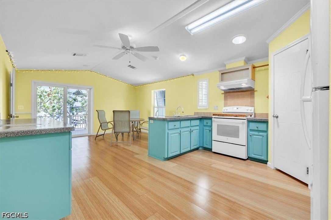 8320 RIVERSIDE Drive 101