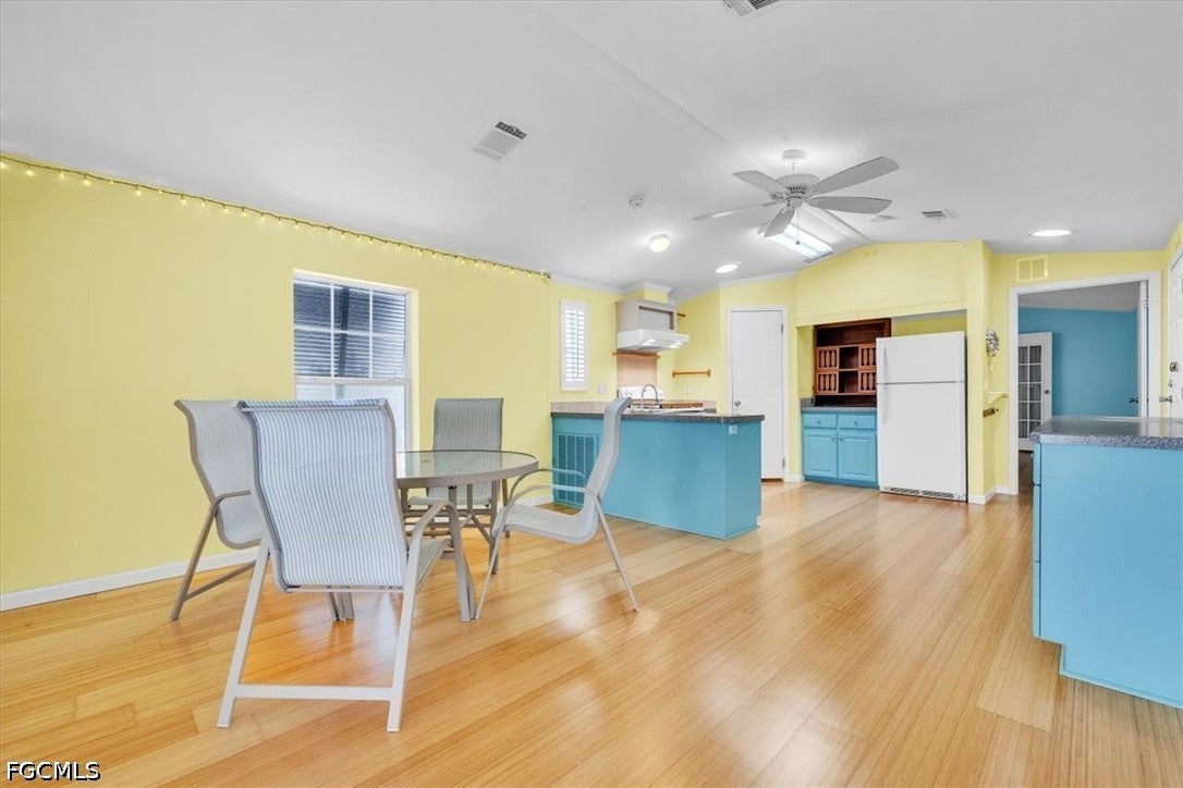 8320 RIVERSIDE Drive 101
