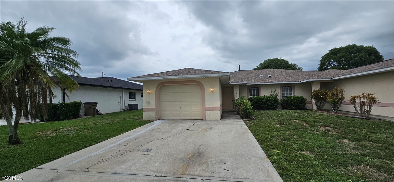 Photo 1 of 16 — 1628 SW Santa Barbara Place, Cape Coral, FL 33991