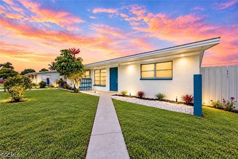 Photo of 1117 Vineyard Street, Lehigh Acres, FL 33936 (MLS # 2026042597)
