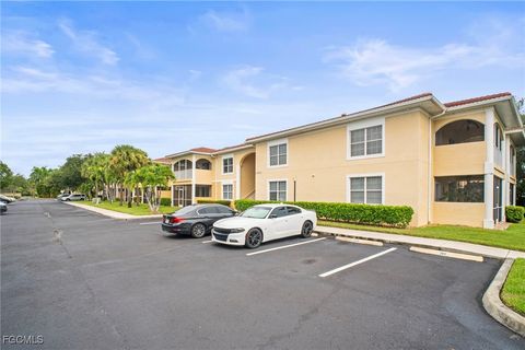 Photo of 12505 mcgregor Boulevard #213B, Fort Myers, FL 33919 (MLS # 2025008033) Photo of 12505 mcgregor Boulevard #213B, Fort Myers, FL 33919 (MLS # 2025008033)