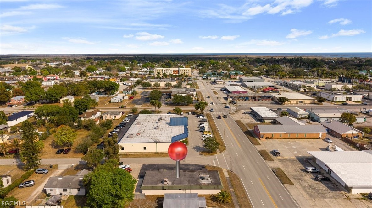 401 S W C Owen Avenue