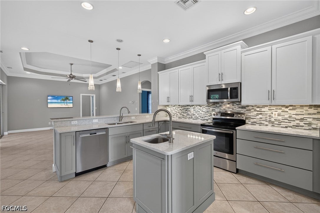 16182 Crown Arbor Way