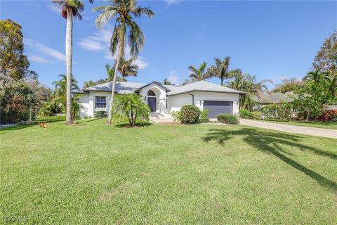 428 Sharwood Drive Naples FL 34110