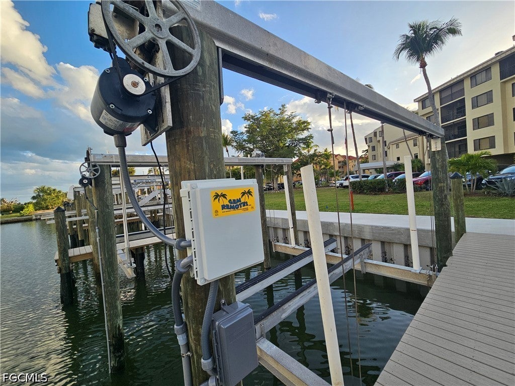 7327 Estero Boulevard 100