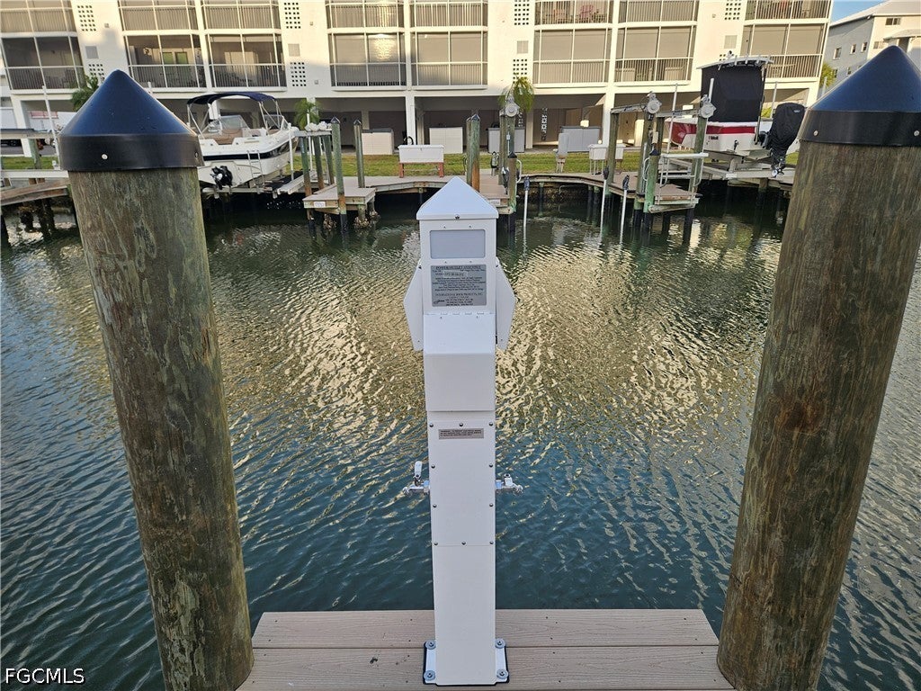 7327 Estero Boulevard 100