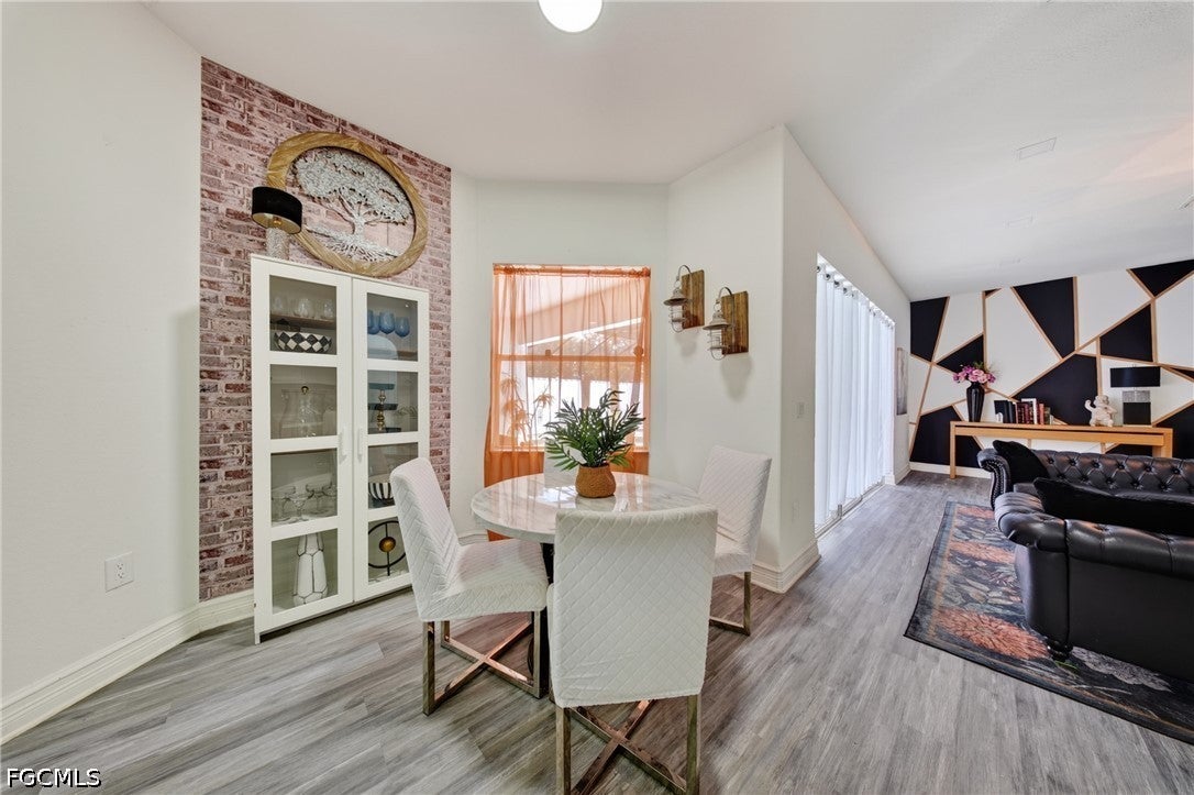 3007 8th Street W