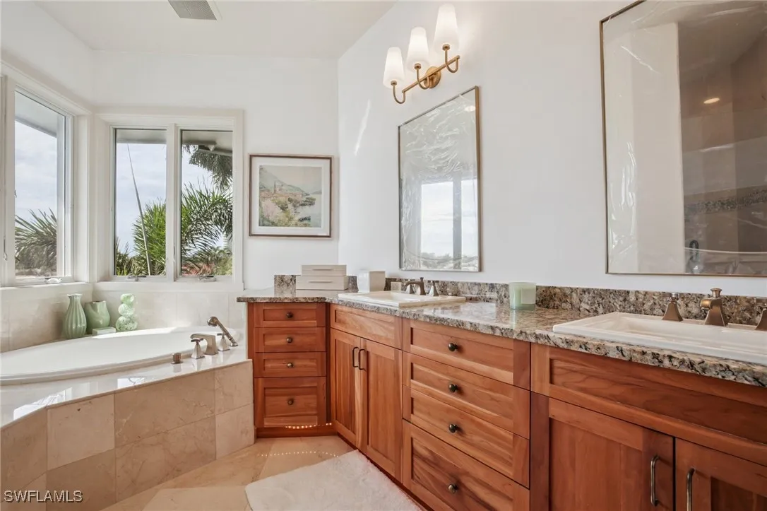 Marco Island, Florida, 34145, United States, 5 Bedrooms Bedrooms, ,5 BathroomsBathrooms,Residential,Active,1993913