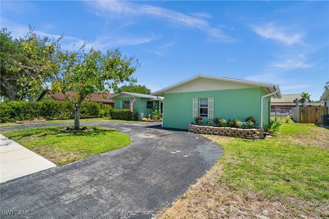 1280 22nd Avenue N Naples FL 34103
