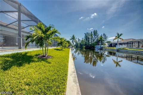 Tiny photo for 1148 SW 39th Street, Cape Coral, FL 33914 (MLS # 2026038986)
