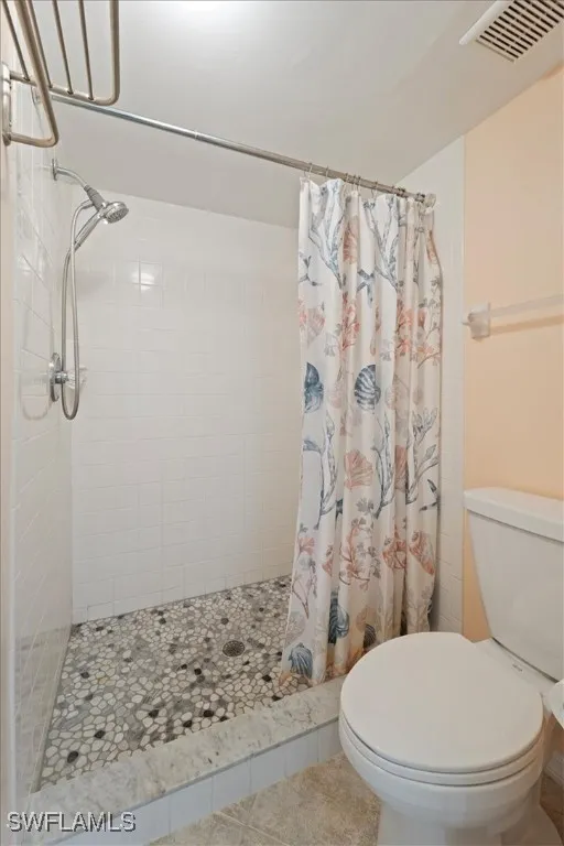 Naples, Florida 34104, United States, 2 Bedrooms Bedrooms, ,2 BathroomsBathrooms,Residential,Pending,131547