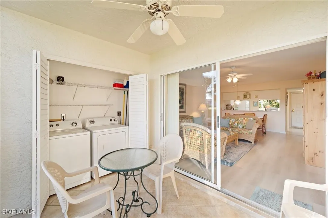 Naples, Florida 34104, United States, 2 Bedrooms Bedrooms, ,2 BathroomsBathrooms,Residential,Pending,131547