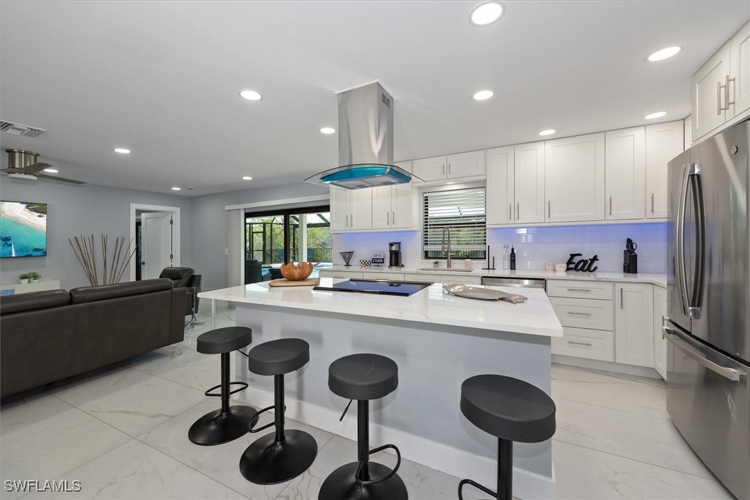 52 Fairview Boulevard