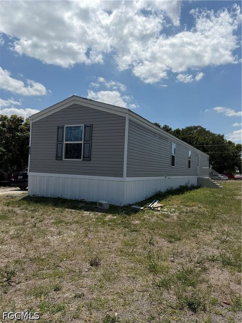 Tiny photo for 631 Stanton Street, Clewiston, FL 33440 (MLS # 2026020357)