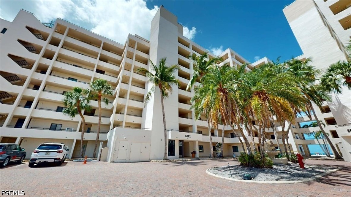6662 Estero Boulevard 409