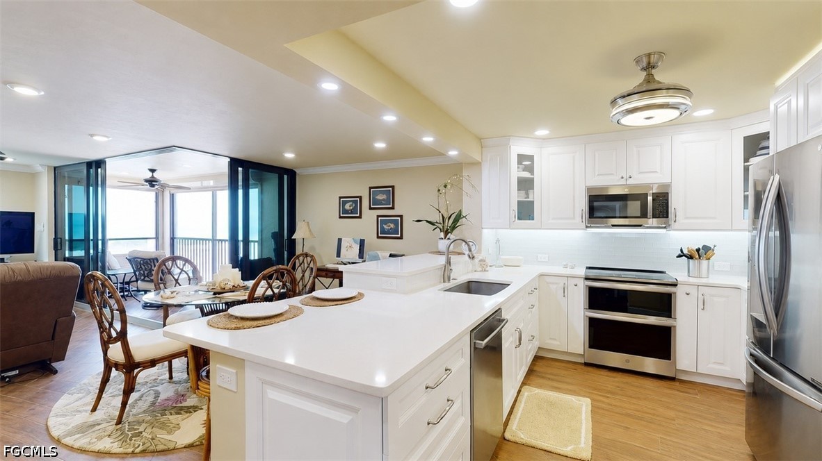 6662 Estero Boulevard 409
