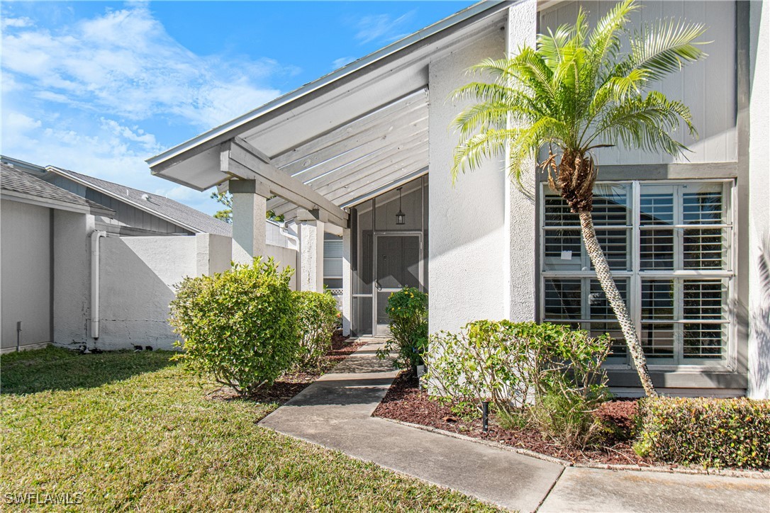 9761 Maplecrest Circle