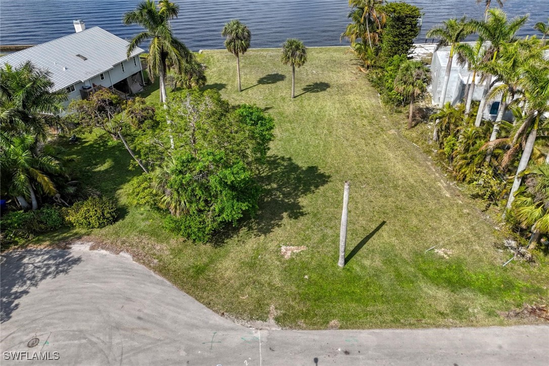 4385 E Riverside Drive