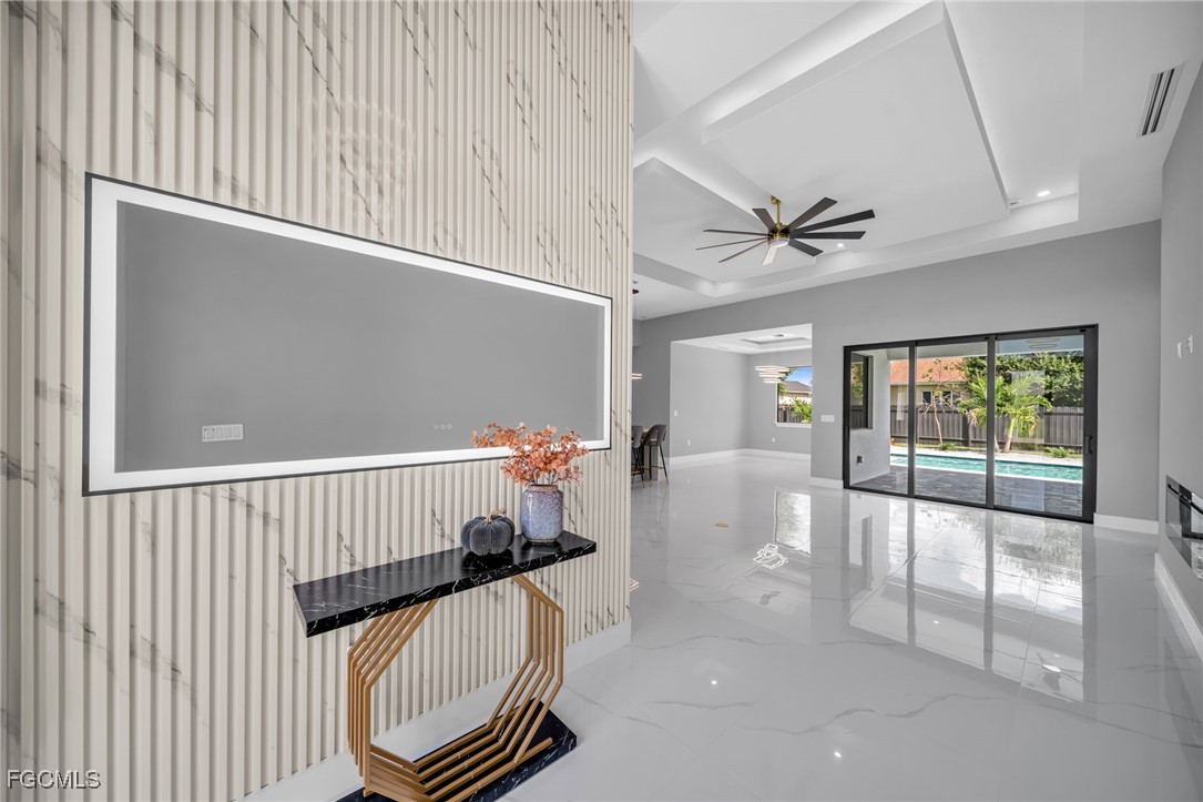 805 SW 10th Place