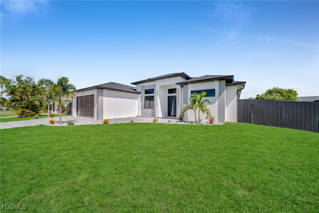 805 SW 10th Place