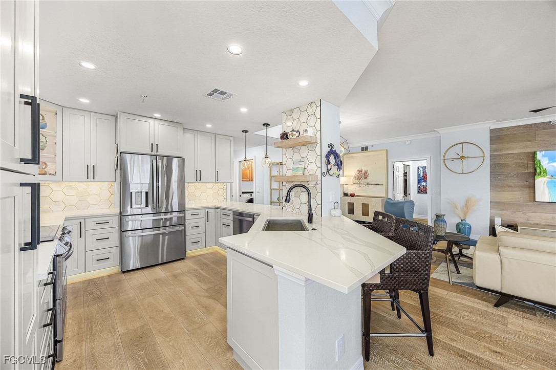 4141 Bay Beach Lane 486