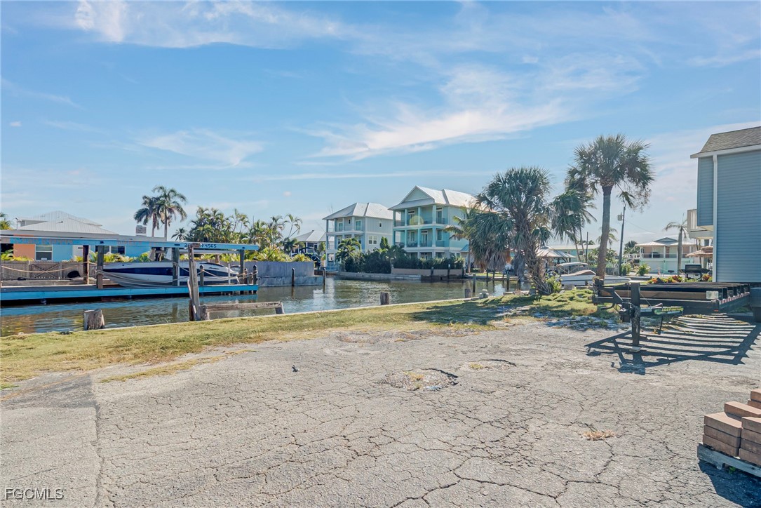 6101 Estero Boulevard