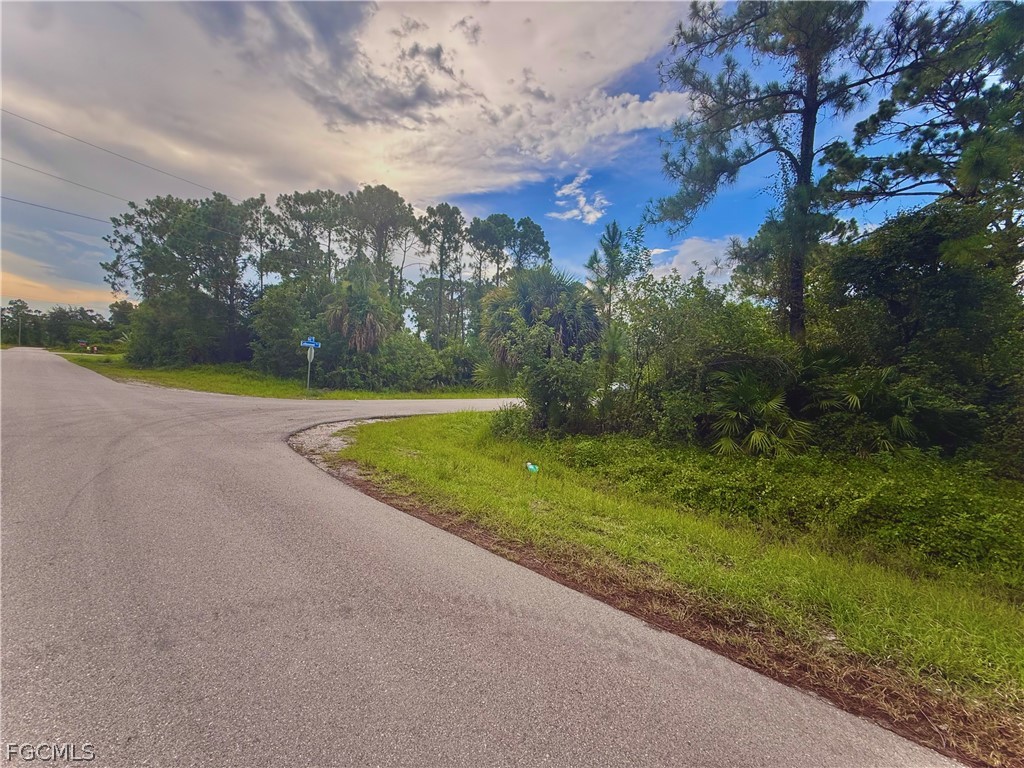 567 Cottonwood Avenue S