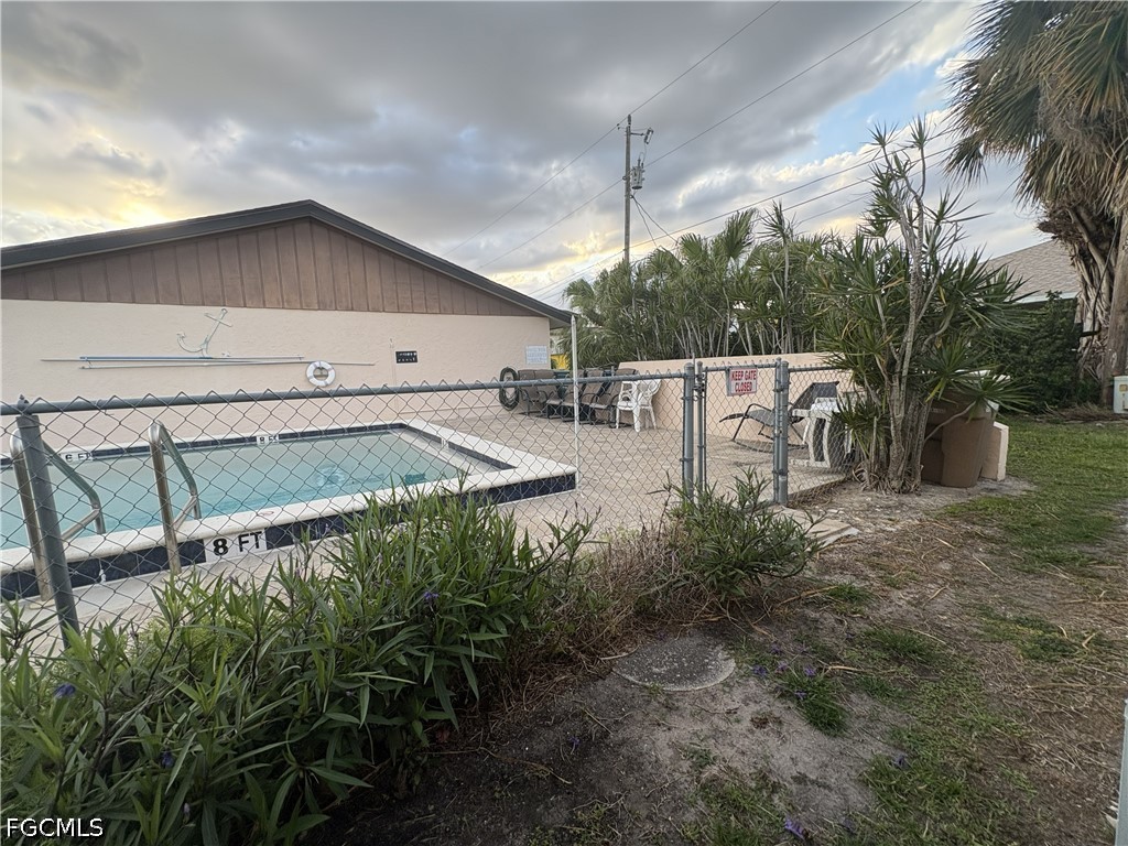 619 SE 47th Street 5