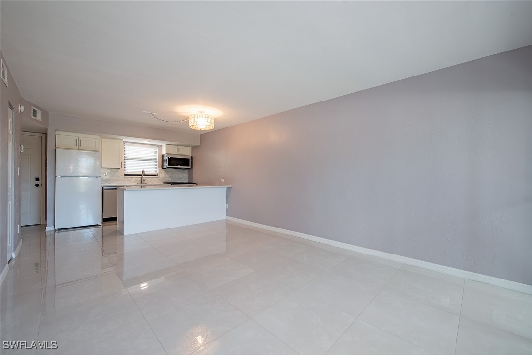 1024 Anglers Cove C208