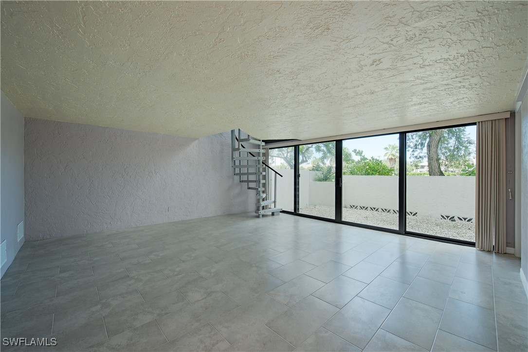 1024 Anglers Cove C208