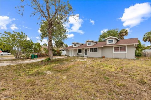 2418 43rd Street SW Naples FL 34116