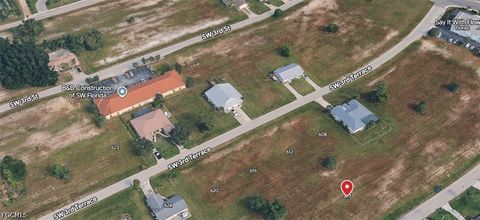 Tiny photo for 617 SW 4th Street, Cape Coral, FL 33991 (MLS # 2026018809)