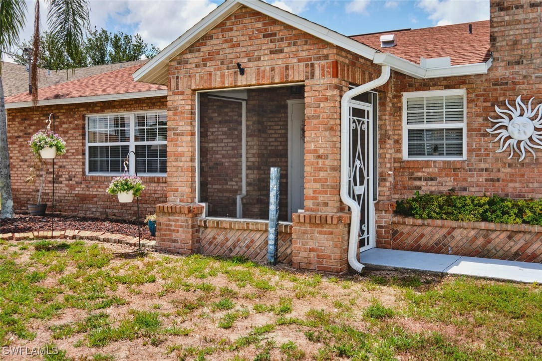 238 SE 9th Terrace