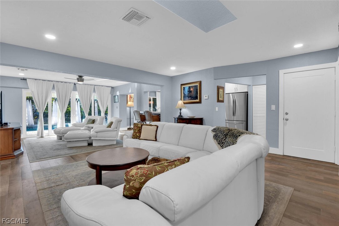 27273 Johnson Street