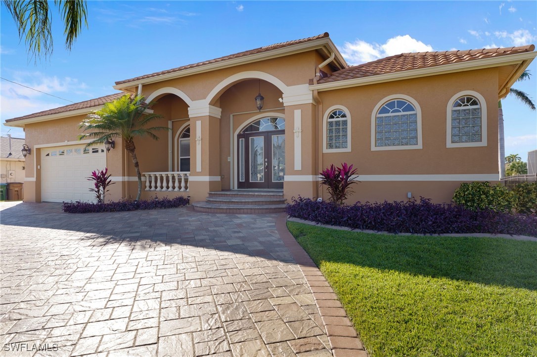 5220 SW 8th Place
