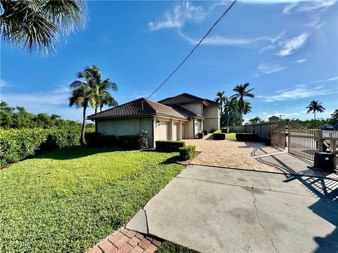 Tiny photo for 14370 McGregor Boulevard, Fort Myers, FL 33919 (MLS # 2025005077)