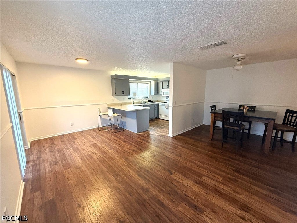 1406 Park Shore Circle 3