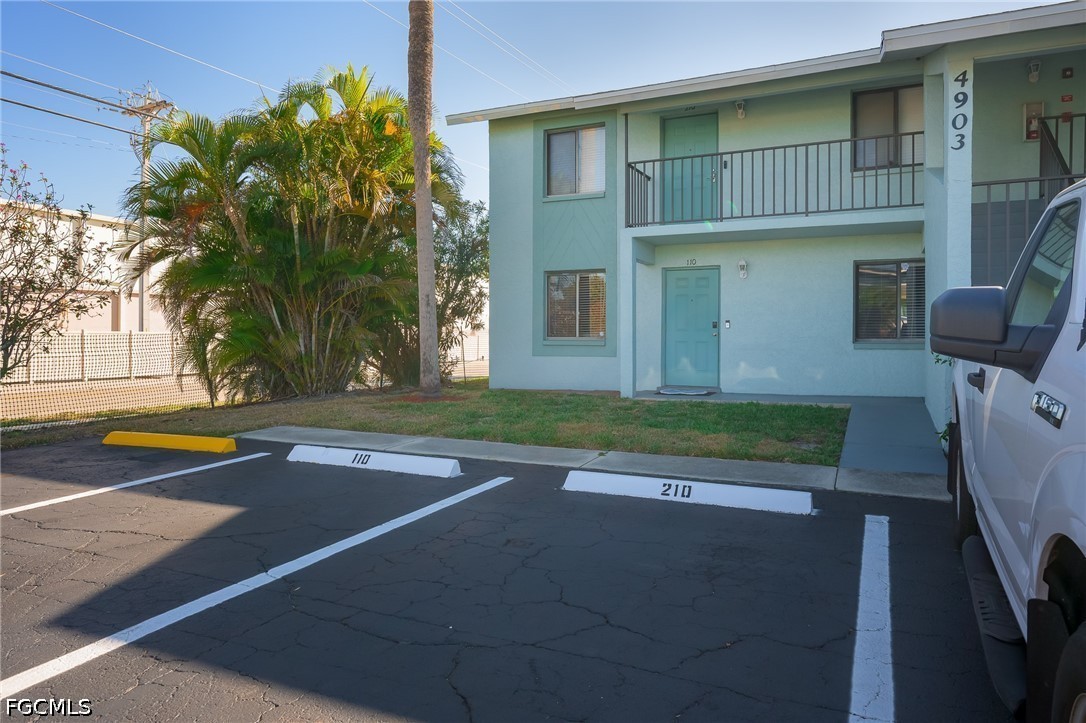 4903 Vincennes Street 110