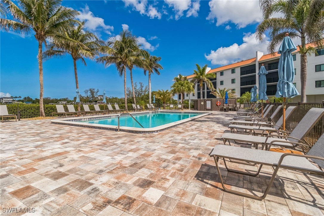 226 3rd Street 208
