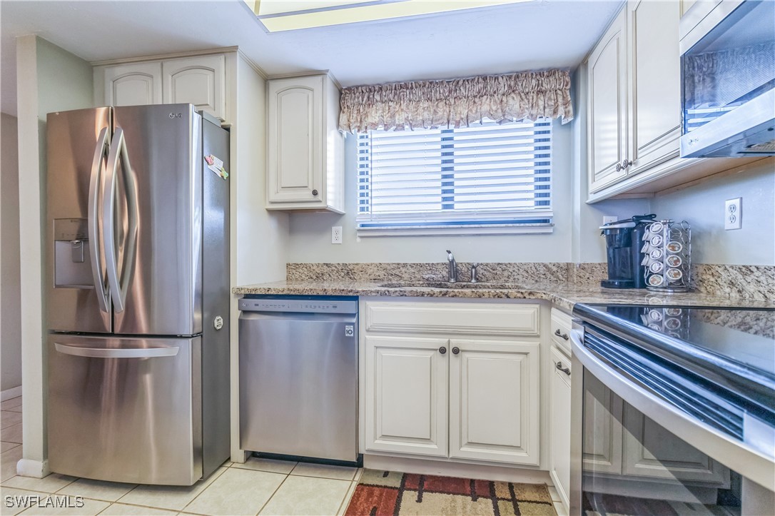 226 3rd Street 208