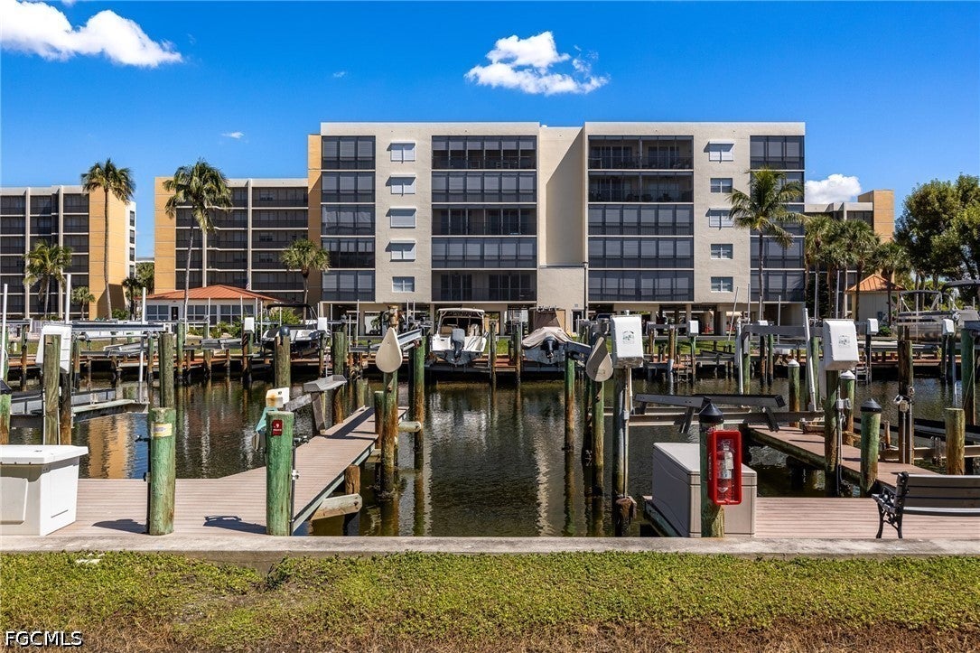 4511 Bay Beach Lane 315