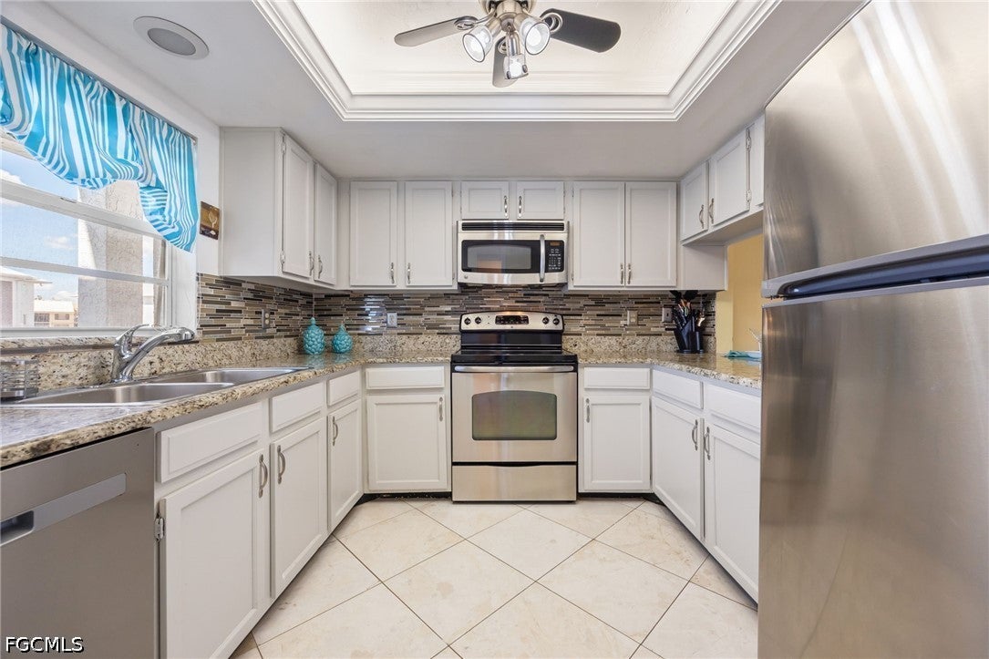 4511 Bay Beach Lane 315
