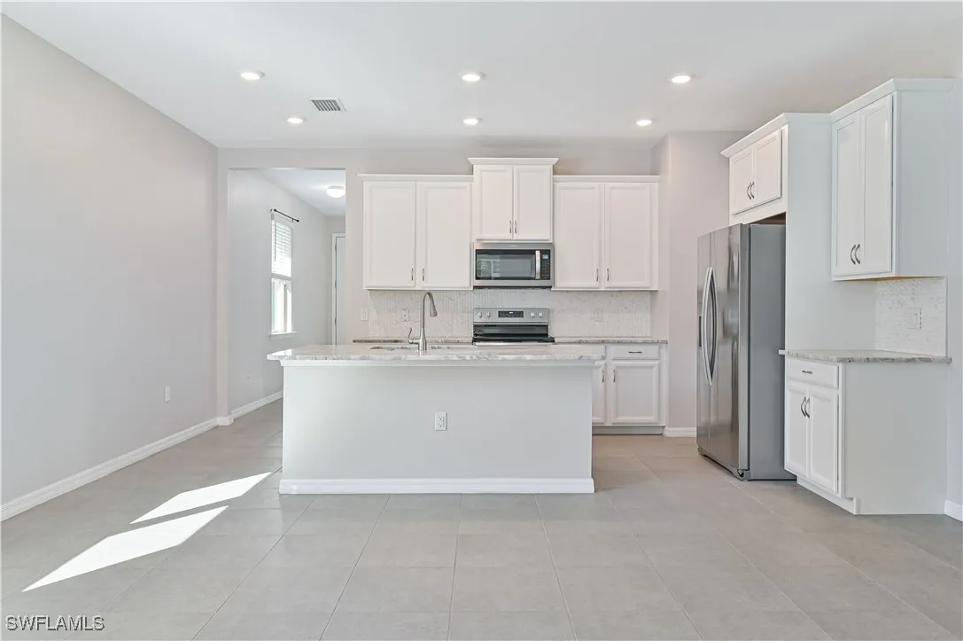 Alva, Florida 33920, United States, 3 Bedrooms Bedrooms, ,2 BathroomsBathrooms,Residential,Active,19142