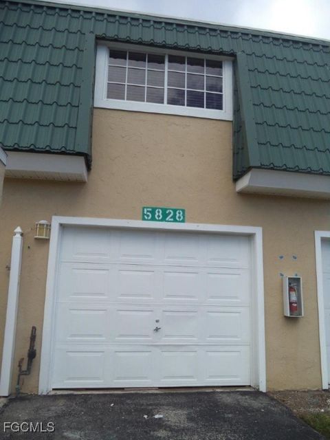 Tiny photo for Fort Myers, FL 33919 (MLS # 2025004733)